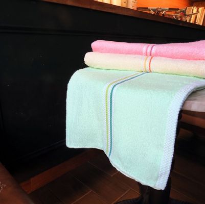 三色點緞浴巾